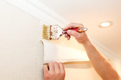 Pose de papier peint à Grosbois — revêtements muraux et toiles de verre